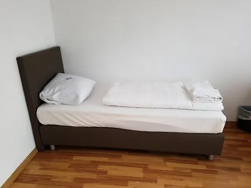 Hotel Pegasus München 3*,